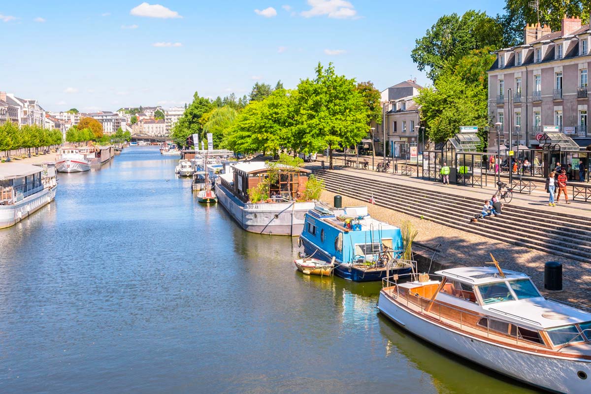 découvrez les meilleures opportunités immobilières à nantes. que vous souhaitiez acheter, vendre ou louer, trouvez des conseils d'experts et des annonces adaptées à vos besoins. profitez de la dynamique du marché immobilier nantais!